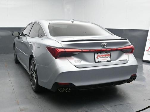 2019 Toyota Avalon Touring
