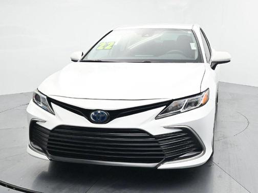 White 2022 Toyota Camry LE