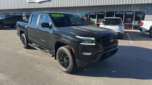 2023 Nissan Frontier SV