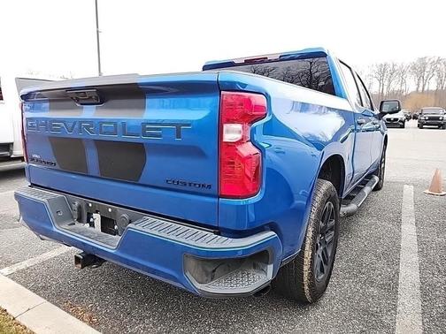 2022 Chevrolet Silverado 1500 Custom