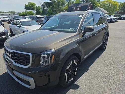 Dark Moss 2023 Kia Telluride S