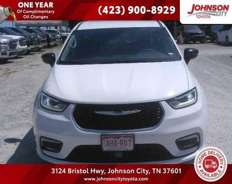 Bright White Clearcoat 2024 Chrysler Pacifica Hybrid Select