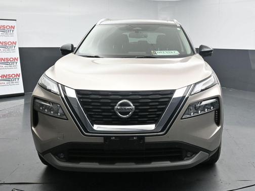 Caspian Blue Metallic/Super Black 2021 Nissan Rogue SL