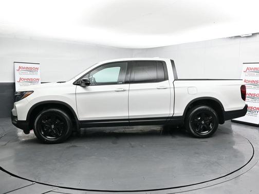 2023 Honda Ridgeline Black