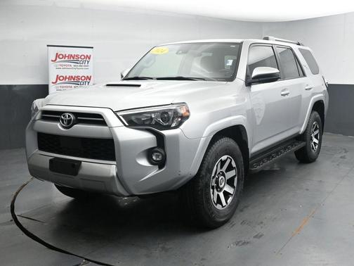 Classic Silver Metallic 2024 Toyota 4Runner TRD Off Road