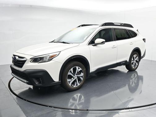 Crystal White Pearl 2022 Subaru Outback Limited