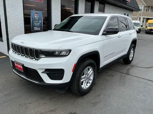 2023 Jeep Grand Cherokee Laredo