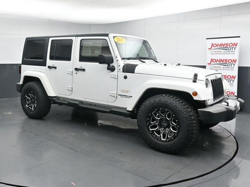 Bright White Clearcoat 2015 Jeep Wrangler Unlimited Sahara