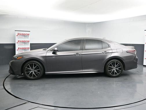 Predawn Gray Mica 2022 Toyota Camry SE