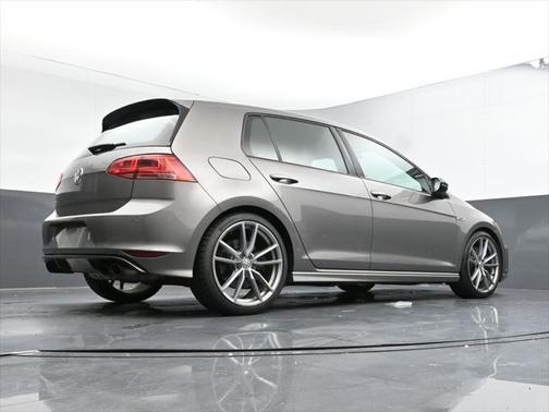 2017 Volkswagen Golf R 2.0T Manual
