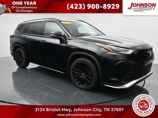 Midnight Black Metallic 2023 Toyota Highlander XSE