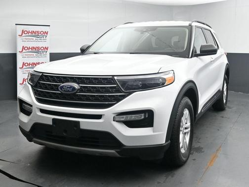 Oxford White 2024 Ford Explorer XLT