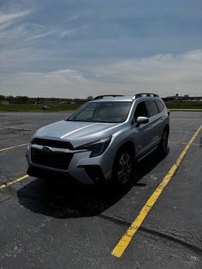 Ice Silver Metallic 2023 Subaru Ascent Limited 7-Passenger