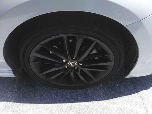 Wind Chill Pearl 2023 Toyota Camry XSE