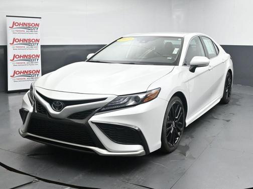 Wind Chill Pearl 2023 Toyota Camry XSE