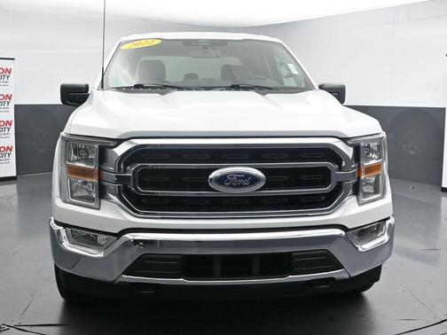 Oxford White 2022 Ford F-150 XLT