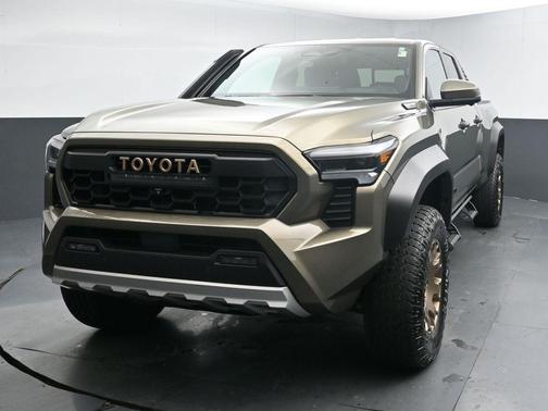 2024 Toyota Tacoma Hybrid Trailhunter