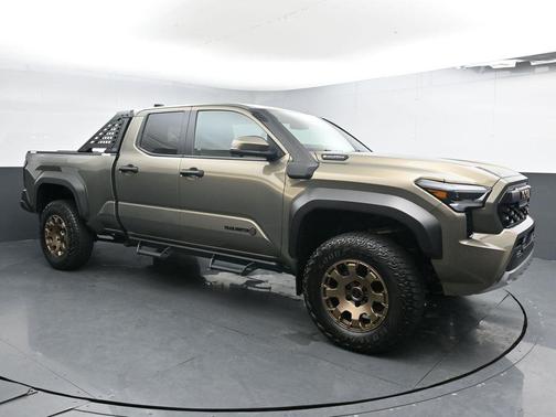 2024 Toyota Tacoma Hybrid Trailhunter