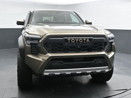 2024 Toyota Tacoma Hybrid Trailhunter