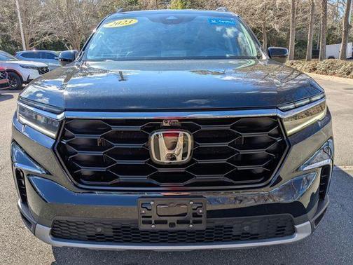 Crystal Black Pearl 2023 Honda Pilot AWD Elite
