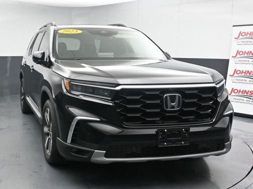 Crystal Black Pearl 2023 Honda Pilot AWD Elite