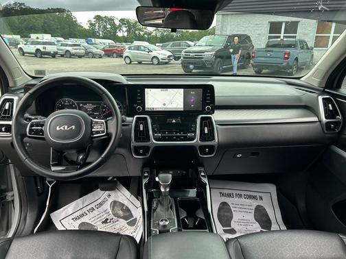 2022 Kia Sorento SX