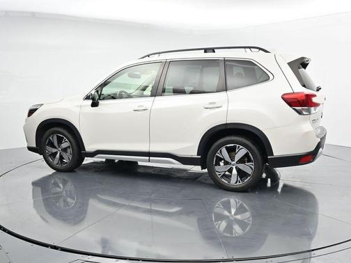 Crystal White Pearl 2020 Subaru Forester Touring