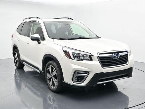 Crystal White Pearl 2020 Subaru Forester Touring