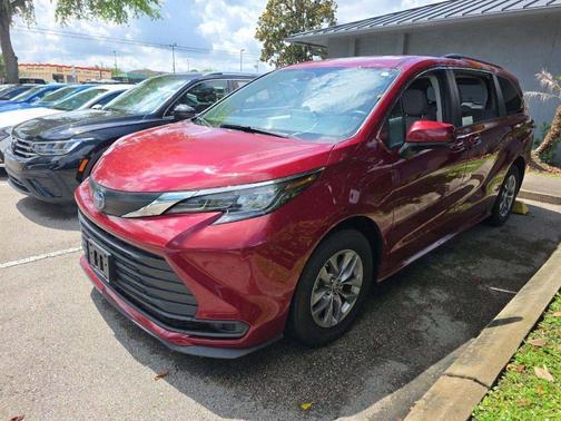 Ruby Flare Pearl 2024 Toyota Sienna LE