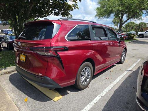 Ruby Flare Pearl 2024 Toyota Sienna LE