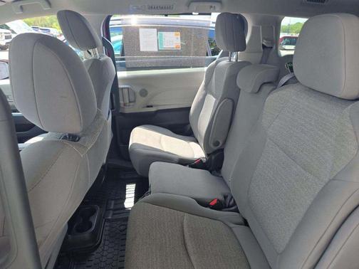 Ruby Flare Pearl 2024 Toyota Sienna LE