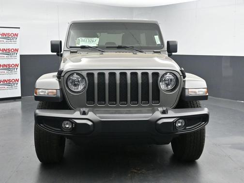 Sting-Gray Clearcoat 2021 Jeep Wrangler Unlimited Sahara
