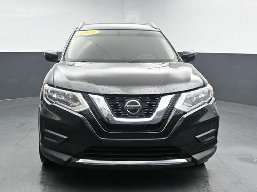 Magnetic Black 2018 Nissan Rogue SV