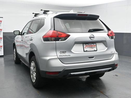 Brilliant Silver 2017 Nissan Rogue S