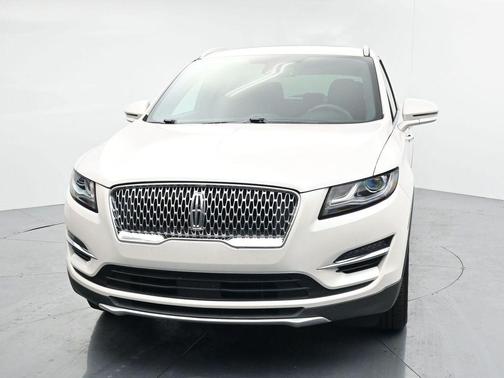 White Platinum Metallic Tri-Coat 2019 Lincoln MKC Reserve