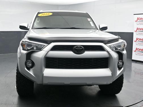 Classic Silver Metallic 2016 Toyota 4Runner SR5