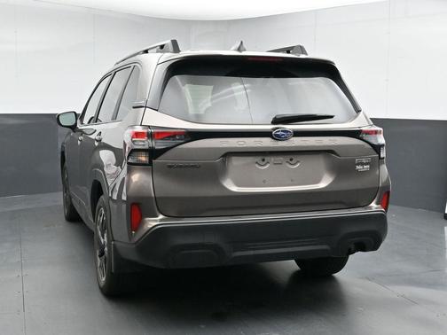 2025 Subaru Forester Hybrid Premium