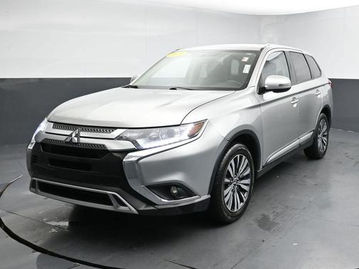 2019 Mitsubishi Outlander SE