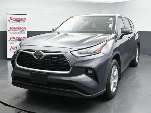 Magnetic Gray 2020 Toyota Highlander LE