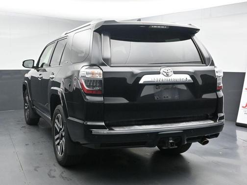 Midnight Black Metallic 2018 Toyota 4Runner Limited