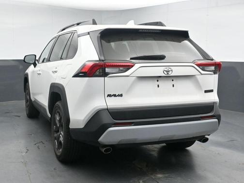 Ice 2024 Toyota RAV4 Adventure