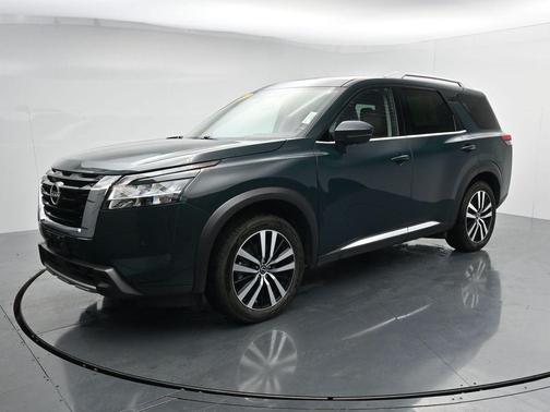 Obsidian Green Pearl 2023 Nissan Pathfinder Platinum 4WD