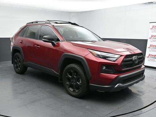 2022 Toyota RAV4 SE