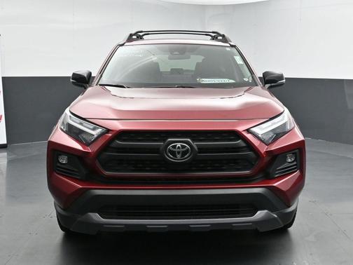 2022 Toyota RAV4 SE
