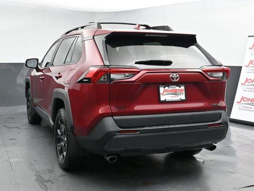 2022 Toyota RAV4 SE