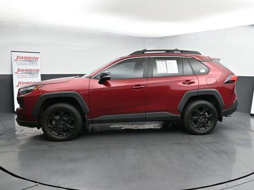 2022 Toyota RAV4 SE