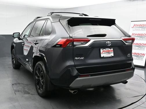 2025 Toyota RAV4 Hybrid SE