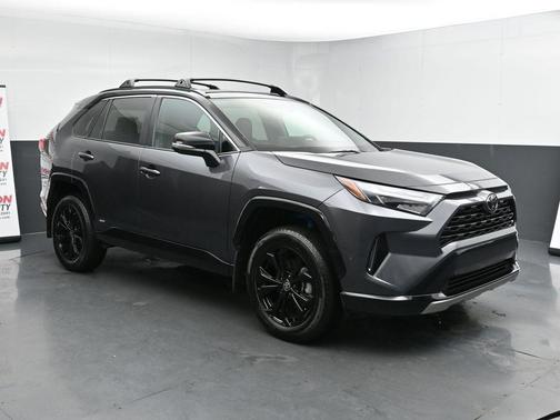 2025 Toyota RAV4 Hybrid SE