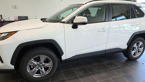 Ice Cap 2023 Toyota RAV4 XLE