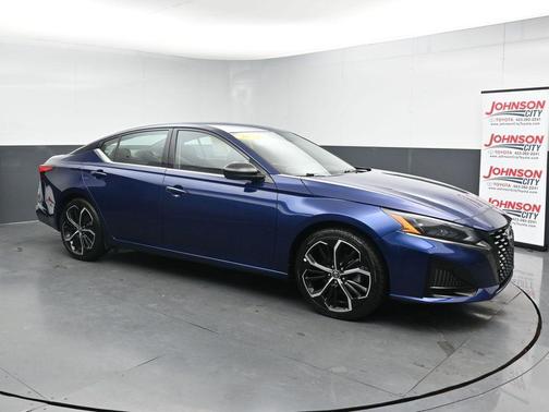 Deep Blue Pearl 2024 Nissan Altima SR FWD